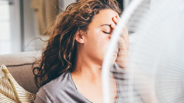 cbsn-fusion-americans-risk-heat-stroke-as-heat-wave-slams-the-us-thumbnail.jpg 