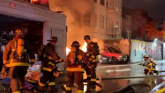 Fire San Francisco Mission District 